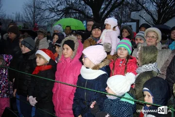 Ostrowianie spotkali się z Mikołajem (zdjęcia)