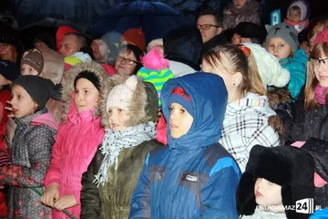 Ostrowianie spotkali się z Mikołajem (zdjęcia)