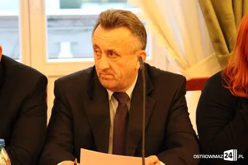 Rada miasta z nowym przewodniczącym (zdjęcia, wideo)