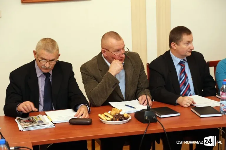 Radni jednogłośnie uchwalili budżet (zdjęcia, wideo)