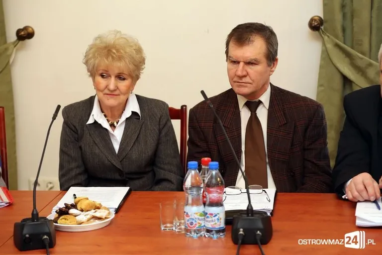 Radni jednogłośnie uchwalili budżet (zdjęcia, wideo)