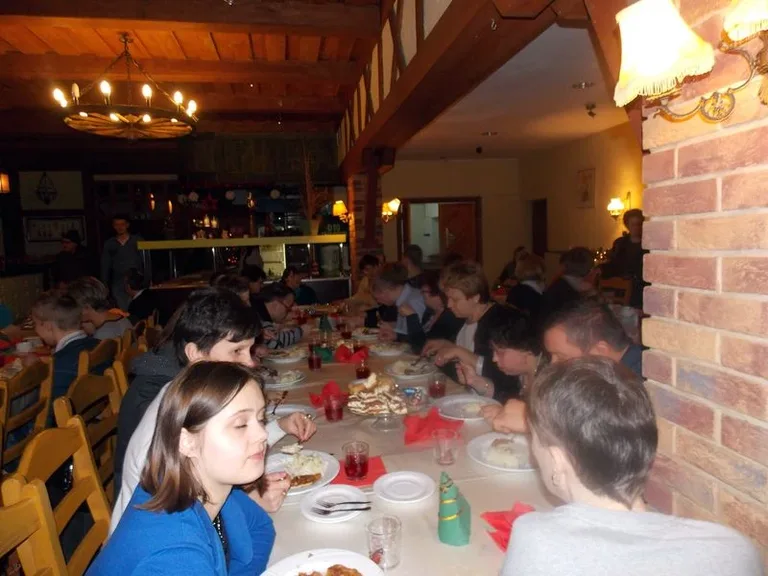 Integracyjna zabawa bożonarodzeniowa (zdjęcia)