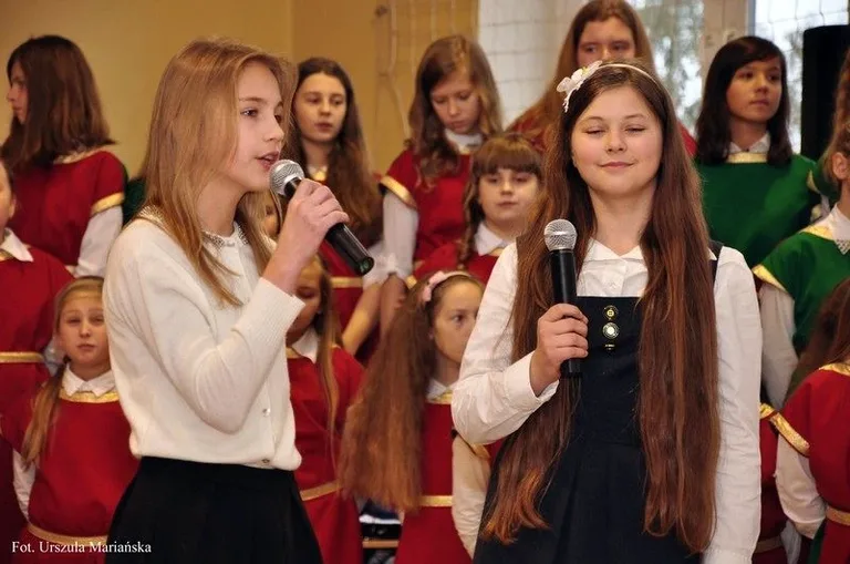 Jasełka w ostrowskiej szkole (zdjęcia)