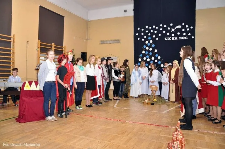Jasełka w ostrowskiej szkole (zdjęcia)