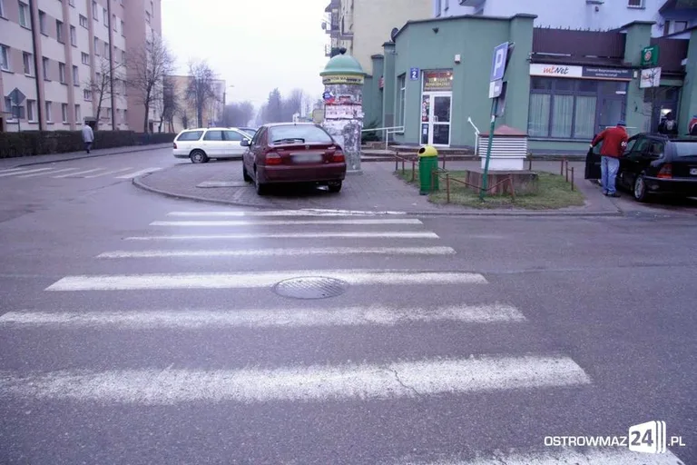Kolejni mistrzowie parkowania (zdjęcia)