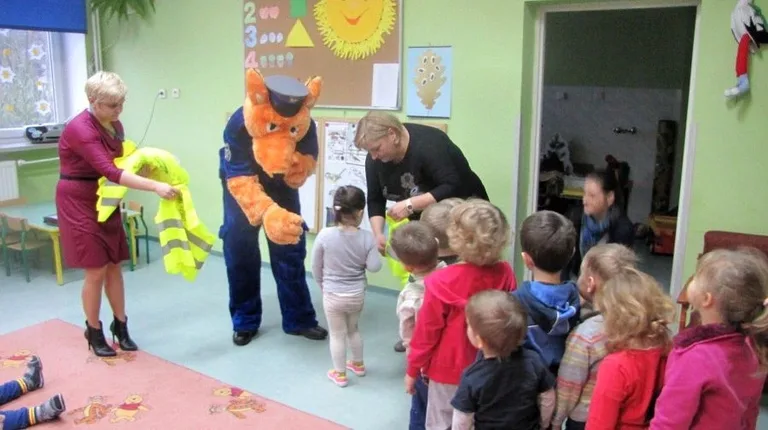 Funkcjonariusze odwiedzili uczniów z Broku (zdjęcia)