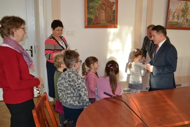 Przedszkolaki kolędowały burmistrzowi (zdjęcia)
