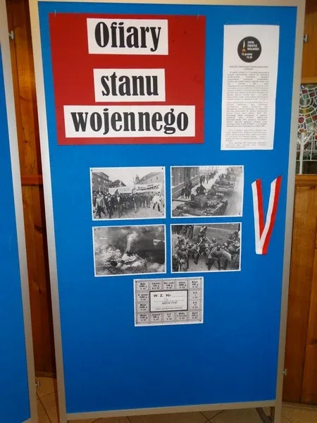 Uczniowie uczcili pamięć Ofiar Stanu Wojennego