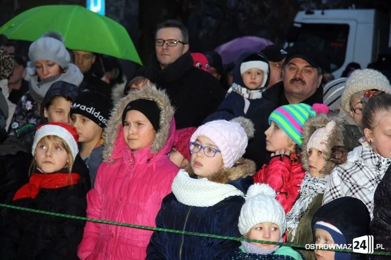 Ostrowianie spotkali się z Mikołajem (zdjęcia)