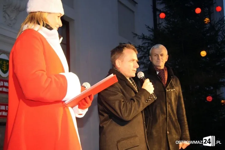 Ostrowianie spotkali się z Mikołajem (zdjęcia)