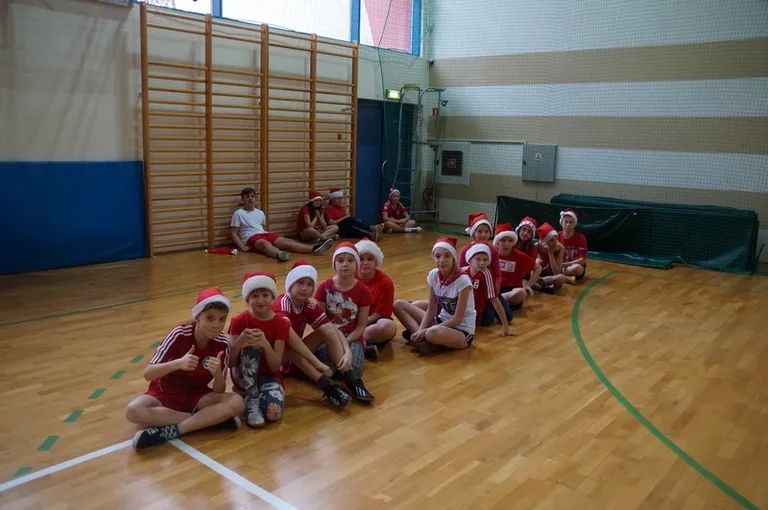 Mikołajkowy Turniej Sportowy (zdjęcia)