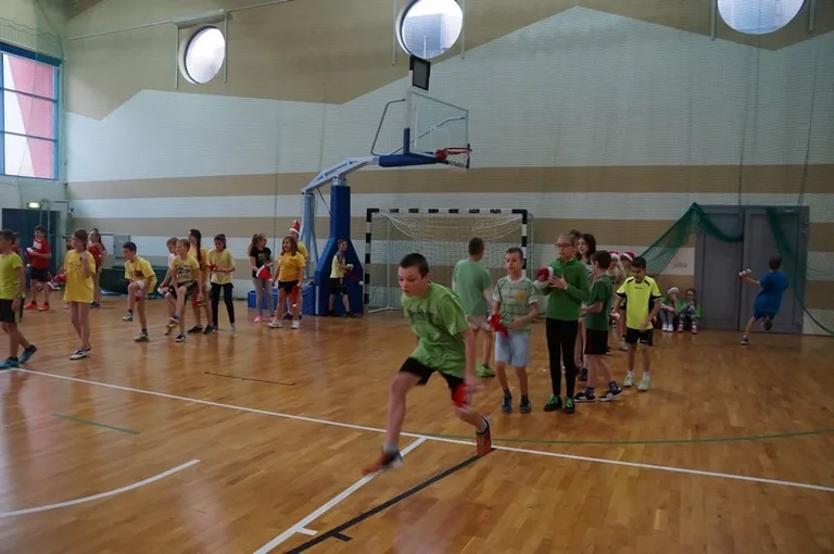 Mikołajkowy Turniej Sportowy (zdjęcia)