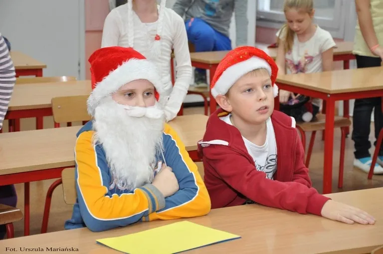 Spotkanie z Mikołajem w ostrowskiej szkole (zdjęcia)