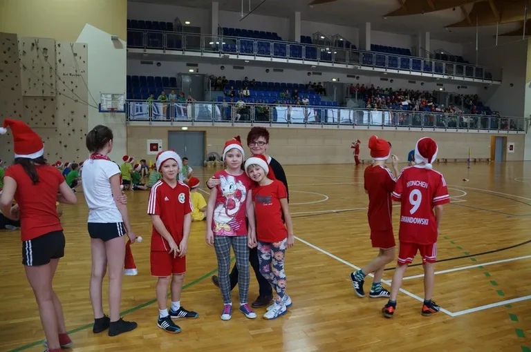 Mikołajkowy Turniej Sportowy (zdjęcia)