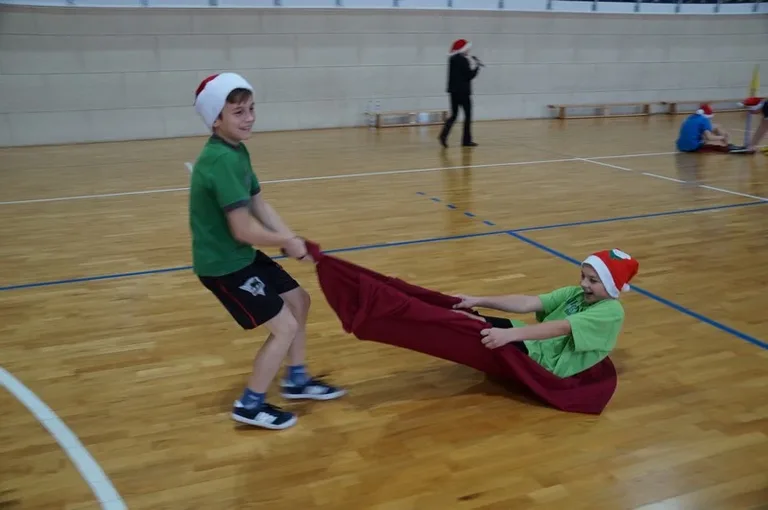 Mikołajkowy Turniej Sportowy (zdjęcia)