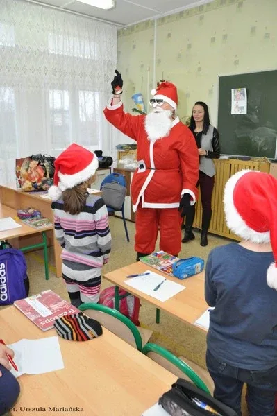 Spotkanie z Mikołajem w ostrowskiej szkole (zdjęcia)