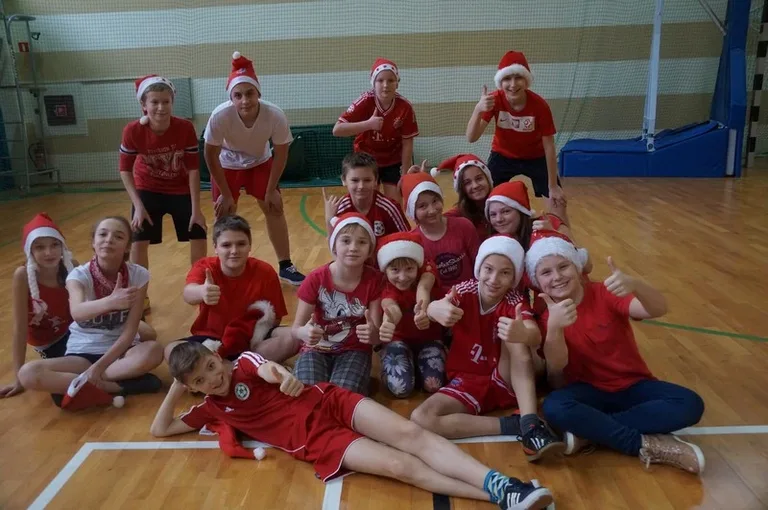 Mikołajkowy Turniej Sportowy (zdjęcia)