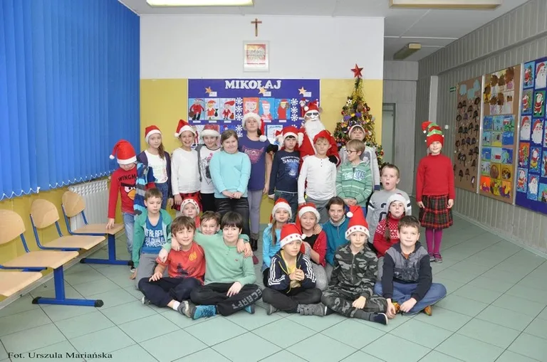 Spotkanie z Mikołajem w ostrowskiej szkole (zdjęcia)