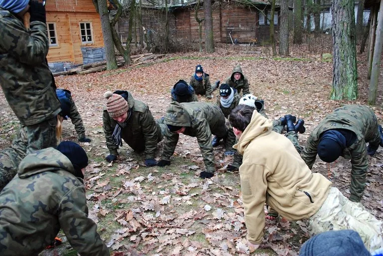 Survival mundurówek z Rubinka (zdjęcia)