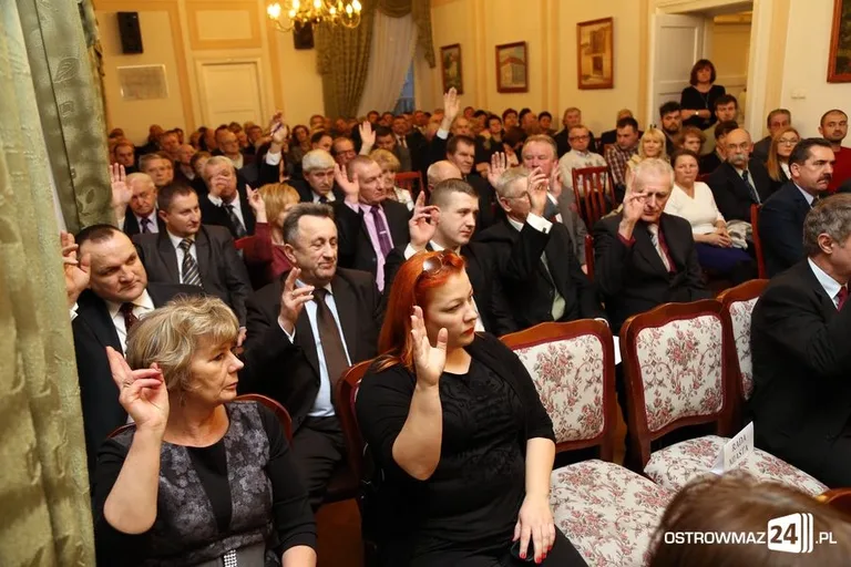Burmistrz złożył ślubowanie (zdjęcia, wideo)