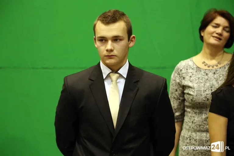 Uczniowie z powiatu nagrodzeni (zdjęcia, wideo)