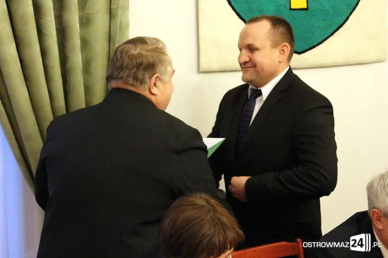 Rada miasta z nowym przewodniczącym (zdjęcia, wideo)