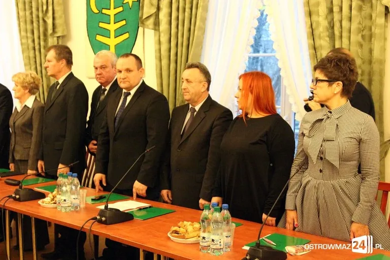 Rada miasta z nowym przewodniczącym (zdjęcia, wideo)
