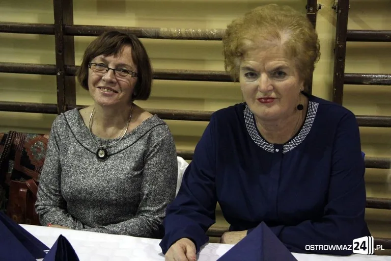 Andrzejkowe wróżby słuchaczy UTW (zdjęcia)
