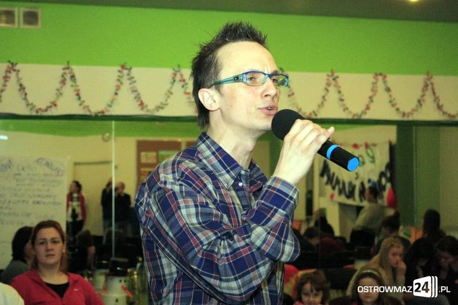 Karaoke w domu kultury (zdjęcia, wideo)