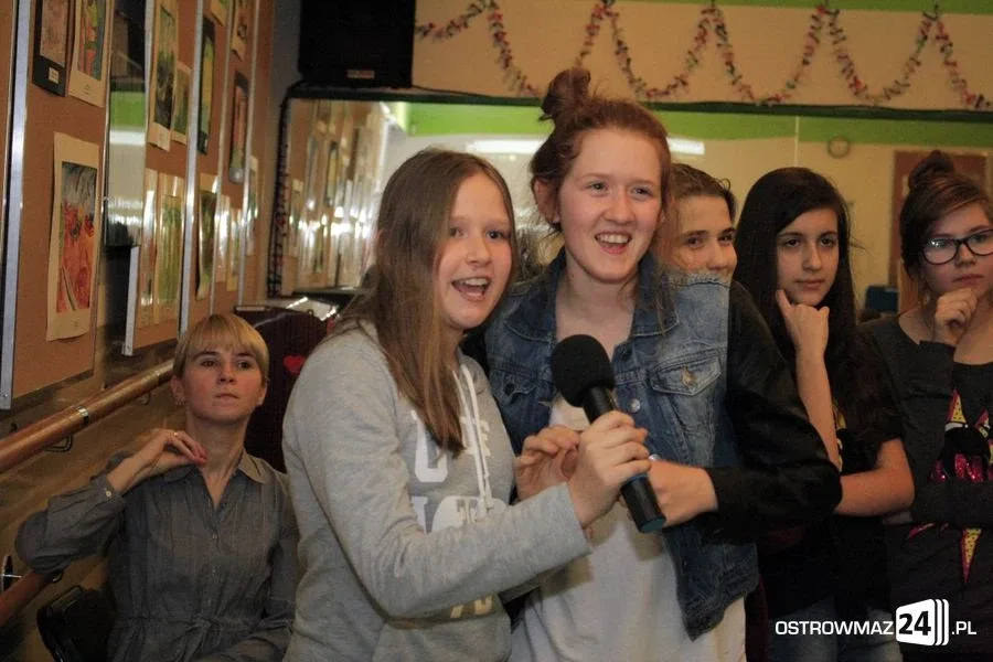 Karaoke w domu kultury (zdjęcia, wideo)