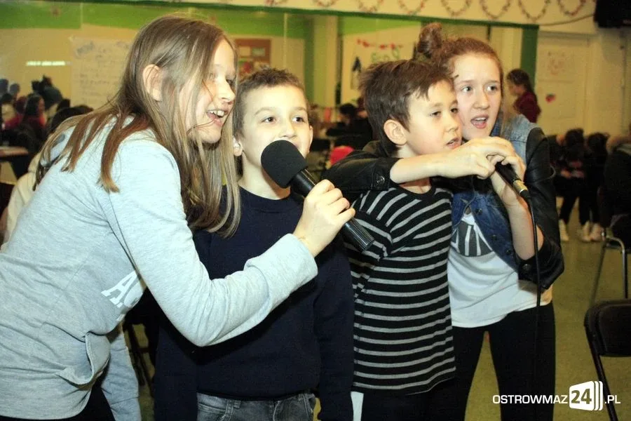 Karaoke w domu kultury (zdjęcia, wideo)