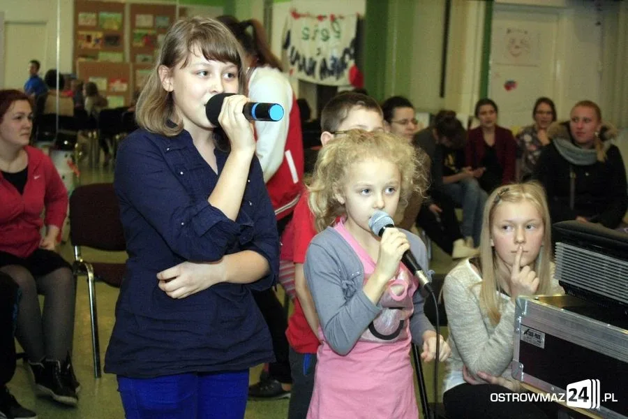Karaoke w domu kultury (zdjęcia, wideo)