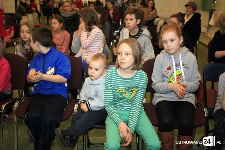 Karaoke w domu kultury (zdjęcia, wideo)