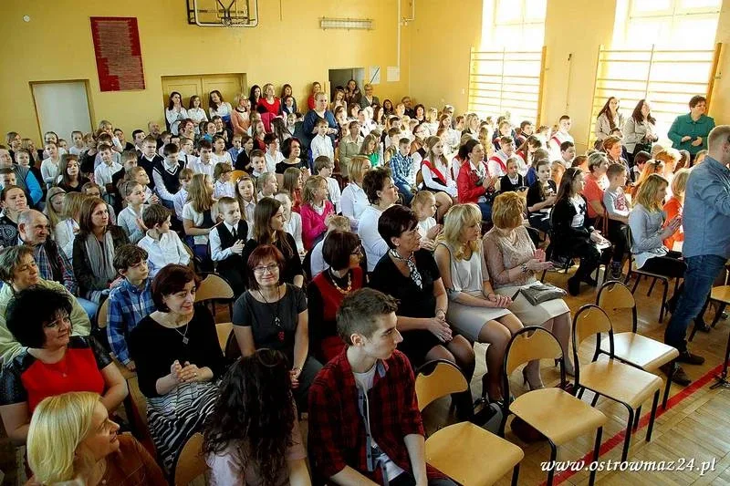 Święto szkoły podstawowej (zdjęcia, wideo)