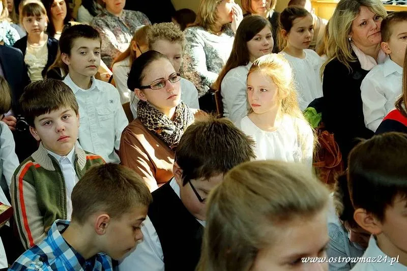 Święto szkoły podstawowej (zdjęcia, wideo)