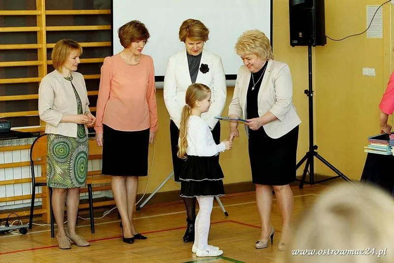 Święto szkoły podstawowej (zdjęcia, wideo)