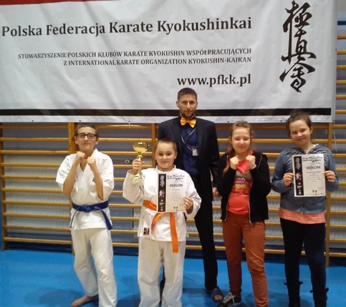 Eryk Szymanik ze złotem w Józefowie (zdjęcia)