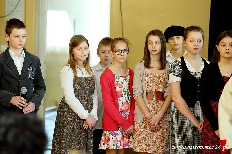 Święto szkoły podstawowej (zdjęcia, wideo)