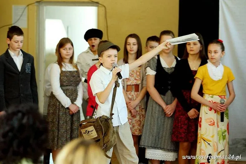 Święto szkoły podstawowej (zdjęcia, wideo)
