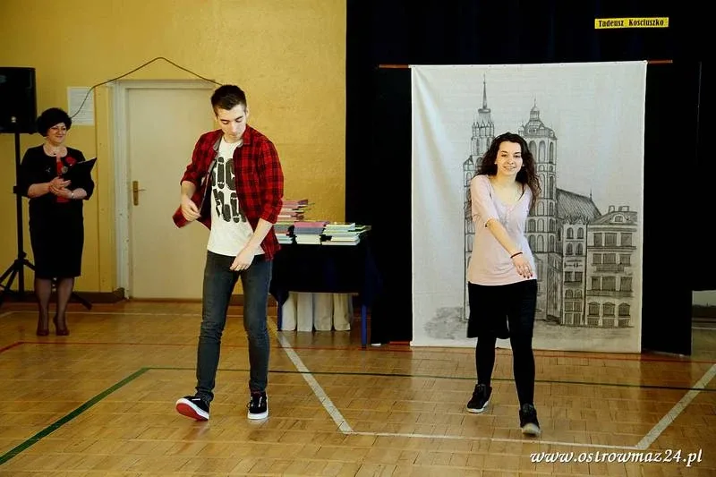 Święto szkoły podstawowej (zdjęcia, wideo)