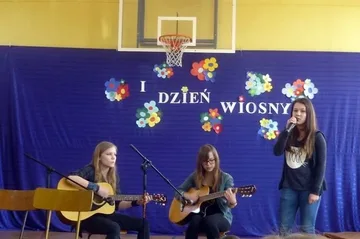 Pierwszy dzień wiosny w 'Dwójce' (zdjęcia)