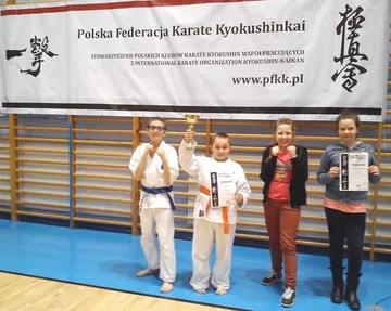 Eryk Szymanik ze złotem w Józefowie (zdjęcia)