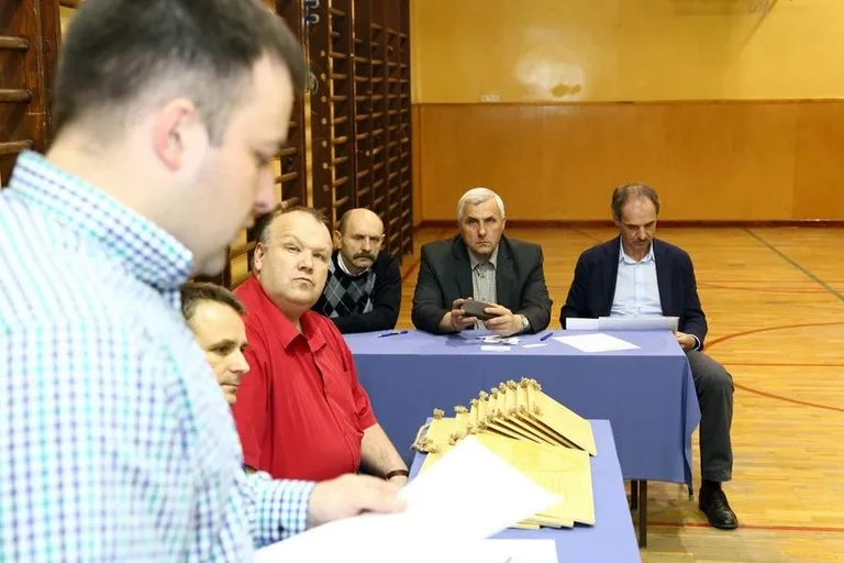 Walne zebranie w Ostrowiance (zdjęcia)