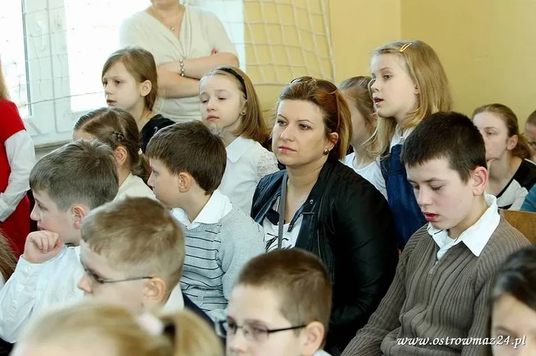 Święto szkoły podstawowej (zdjęcia, wideo)