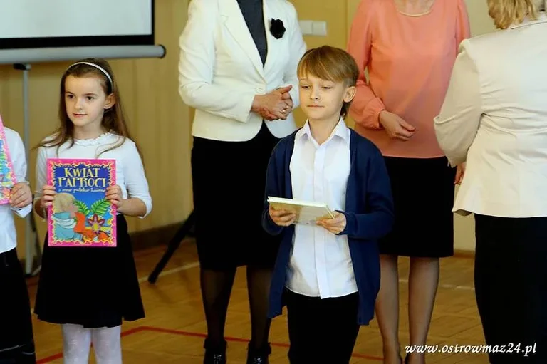 Święto szkoły podstawowej (zdjęcia, wideo)