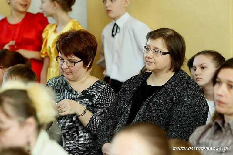 Święto szkoły podstawowej (zdjęcia, wideo)