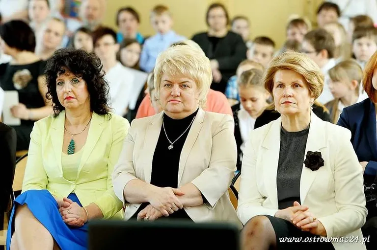 Święto szkoły podstawowej (zdjęcia, wideo)