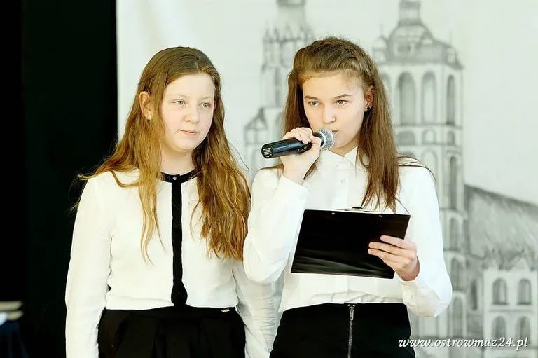 Święto szkoły podstawowej (zdjęcia, wideo)