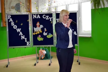 Pasowanie pierwszoklasistów na czytelników (zdjęcia)
