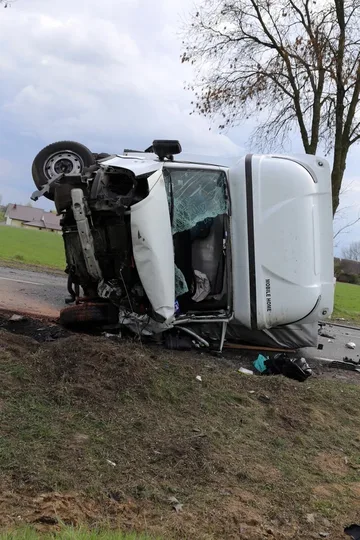 Czołówka z ciężarówką (zdjęcia, aktualizacja)